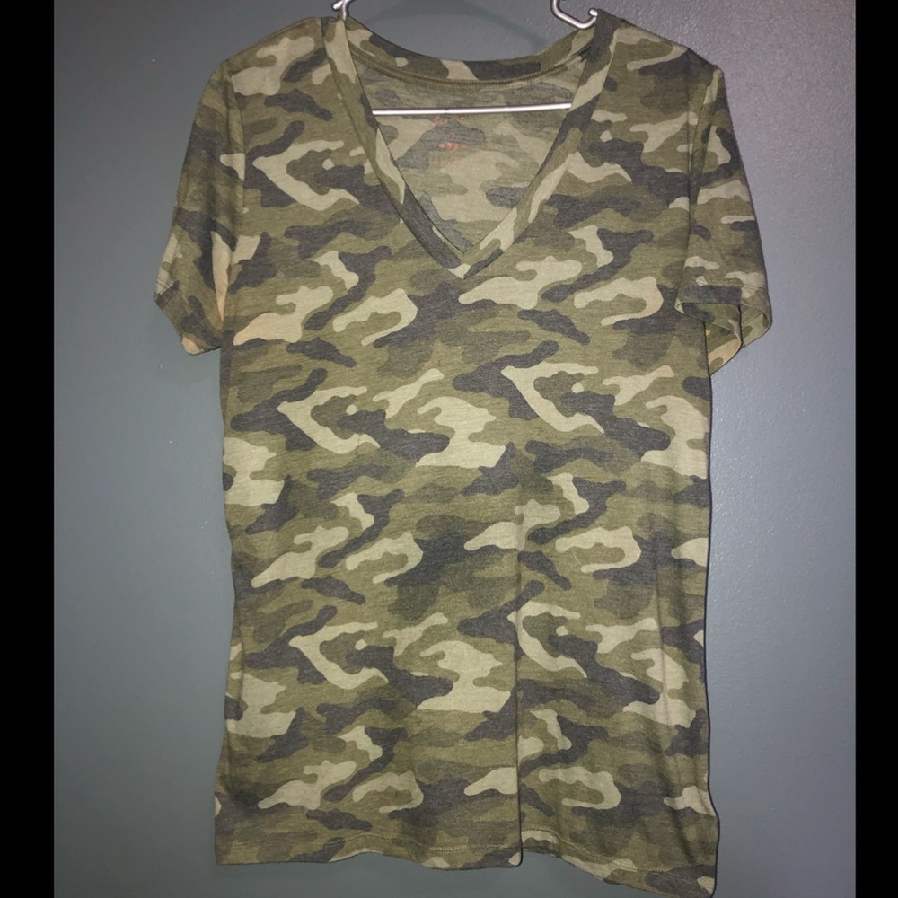 Women’s v-neck short sleeve XL